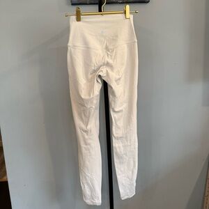 lululemon athletica Ivory High-Waist Nulu Align Leggings size 4